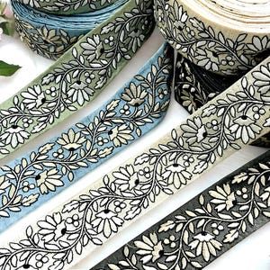 Bordure en sari de soie brodée multicolore-Tissu sari en soie-Dupatta, ruban de soie matelassé-Tissu indien-Chemin de table-Lehenga