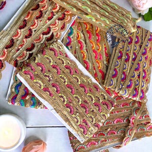 Gesticktes Sari Band-2,5 cm Squellmuster-Boho Floral Borte für DIY Kleider,Hochzeitskleid,Röcke,Junk Journals