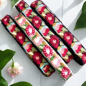 Silk Ribbon, Silk Fabric Trim, Embroidered Trim, Sari Border, Sari Fabric, Art Quilt, India Fabric Trim By The Yard, Table Runner, Lehenga