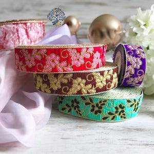 Borde de sari con tejido jacquard con brocado floral indio, perfecto para collares de perro, decoración bohemia para el hogar, camino de mesa