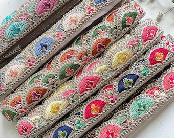 Zari Embroidered Silk Trim by the Yard, Indian Sari Border for Sewing, Junk Journal Supplies, Boho Guitar Strap Fabric, 1 Inch Wide
