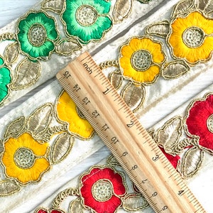 Bordure en dentelle indienne sari par yard, bordure brodée en tissu sari, bordure en tissu artistique pour courtepointe bordure en sari ruban de soie