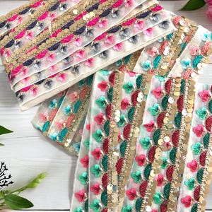 Ribete de encaje indio cortado a medida, cinta bordada Sari tela Trim-Table Runner-Art Quilt tela trim-Silk Sari Border Trim-Silk Fabric Trim