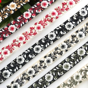 Bordure en tissu à fleurs - Bordure sari brodée multicolore - Sari en soie - Dupattas, ruban de soie courtepointe - Tissu indien - Chemin de table - Lehengas