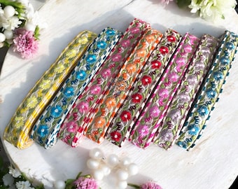 Floral Fabric Trim-Multi Colour Embroidered Sari Border, Sari Fabric-Dupattas,Quilt Silk Ribbon-Indian Fabric-Table Runner-Lehengas