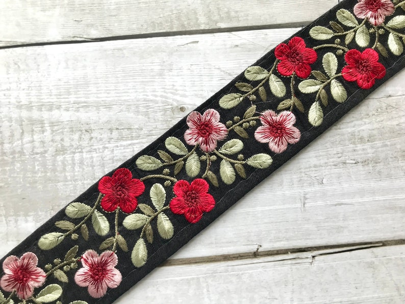 Saree Border Indian Lace Trim By The Yard, embroidered Ribbon Sari Fabric Trim-Table Runner-Art Quilt fabric trim Sari Border Silk Fabric Black