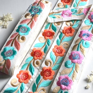 Pastel colours Floral Fabric Trim, Embroidered Saree Border, Sari Fabric, Boho Junk Journal Supplies, Baby Quilt Silk Ribbon, Table Runner