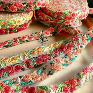 Bordure florale en filet, bordure brodée en sari, bordure en tissu sari par mètre, dupattas, ruban de courtepointe-tissu indien-chemin de table-Lehengas