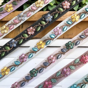 Tissu net bordure sari bordure en dentelle indienne par mètre, bordure en tissu sari-chemin de table-couette artistique bordure en tissu sari bordure en soie