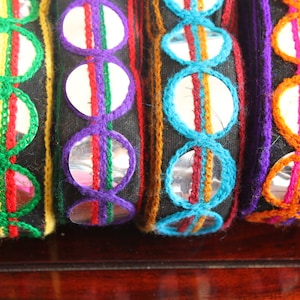 Elegante smalle zwarte stoffen lintversiering: veelzijdig gebruik voor yoga-armbanden, polsomslagen, versiering van nepspiegels en meerkleurig borduurwerk
