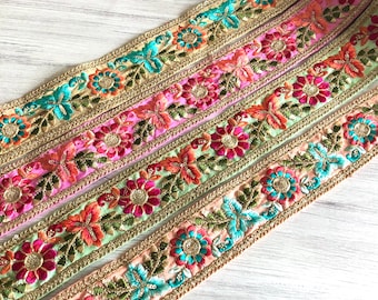 Sari fabric Indian trim, Sari Silk Fabric Trim-Embroidered Trim, Sari Border, Lehenga Fabric, Dupattas, Art Quilts Silk Ribbon, Table Runner