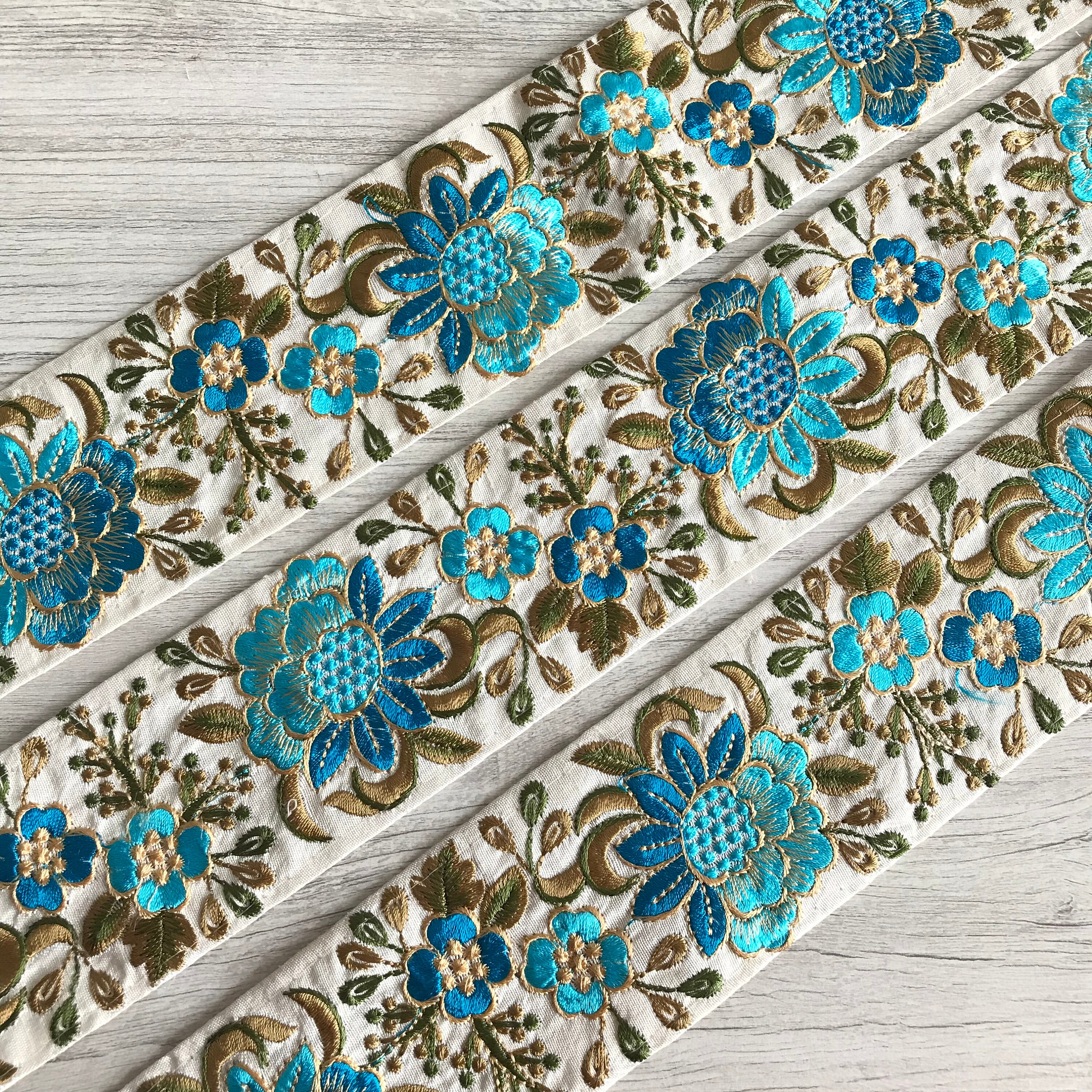 White Choose Color Multi-Use Lace Trim 8" Wide Venise Daisy Garden Design White Choose Color Multi-Use Lace Trim 8" Wide Venise Daisy Garden Design