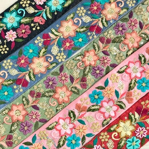 Bordure en dentelle indienne sari par yard, bordure brodée en tissu sari, bordure en tissu artistique pour courtepointe bordure en sari ruban de soie