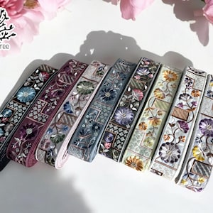 Adorno de tela para sari: borde de sari bordado multicolor para dupattas, encaje de tela bordado, camino de mesa, lehengas y faldas