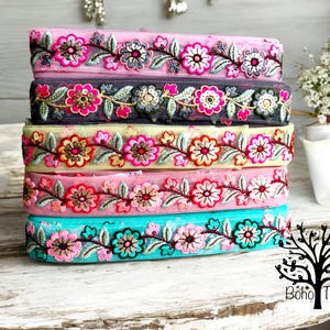 Bordure florale en filet - Bordure sari brodée multicolore - Sari en soie - Dupattas, ruban de soie matelassé - Tissu indien - Chemin de table - Lehengas