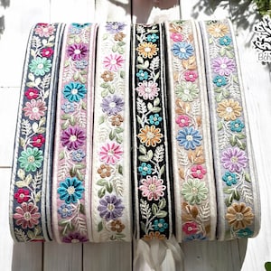 Embroidered Floral Sari Trim: Indian Fabric Border, Art Quilts