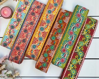 Geborduurde Indiase sari-rand, bloemenzijden lint, naaiversiering voor doe-het-zelfjurk, knutselen