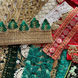 Chutes de tissu, chutes de tissu de sari, chutes de tissu de soie, chutes de garniture de sari, chutes de bordure de sari, garnitures de soie assorties pour le journal de rebut de bricolage GREENS