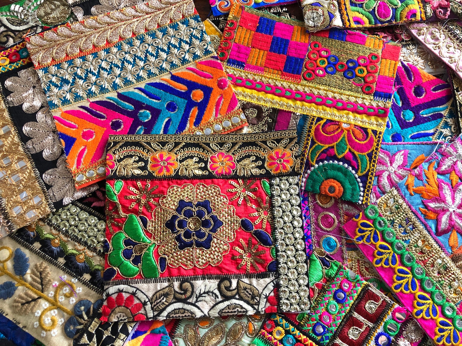 10 Pcs Sari Fabric Remnants Patches Saree Border Scraps Silk Etsy