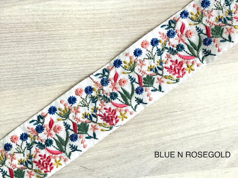 Besticktes Sari-Stoff-Ornament-Band für Boho-Kleidung, Hochzeitskleid, Sari-Borte, Saree-Bordüre, Indian Trim-Bulk-Lager, Tischläufer Blue N Rose Gold