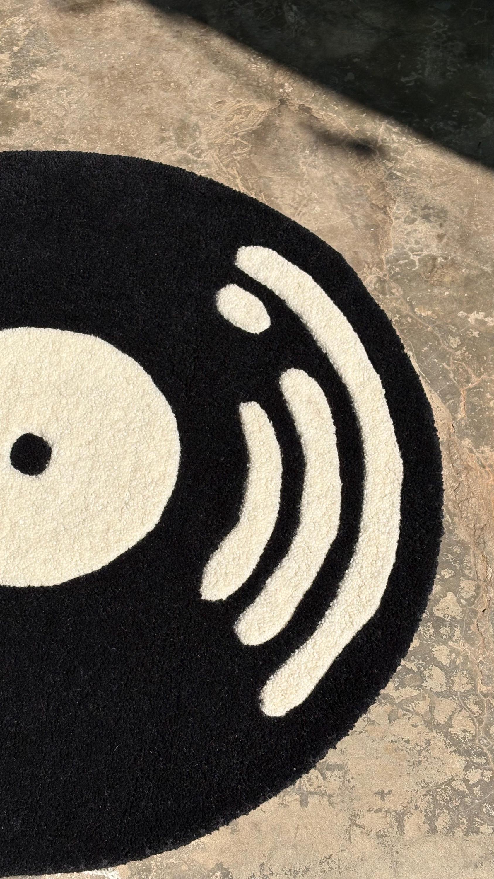 Circle Music Rug Hand-tufted Circular Vinyl Record Rug Black and Off-white, Soft and ...