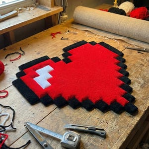 Pixel Heart Rug - Etsy
