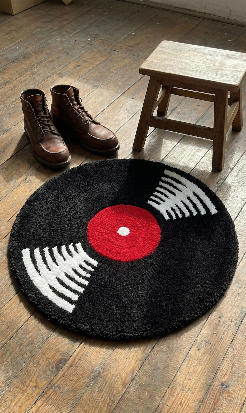 Hand-tufted Circular Vinyl Record Rug White Light Reflections Design ...