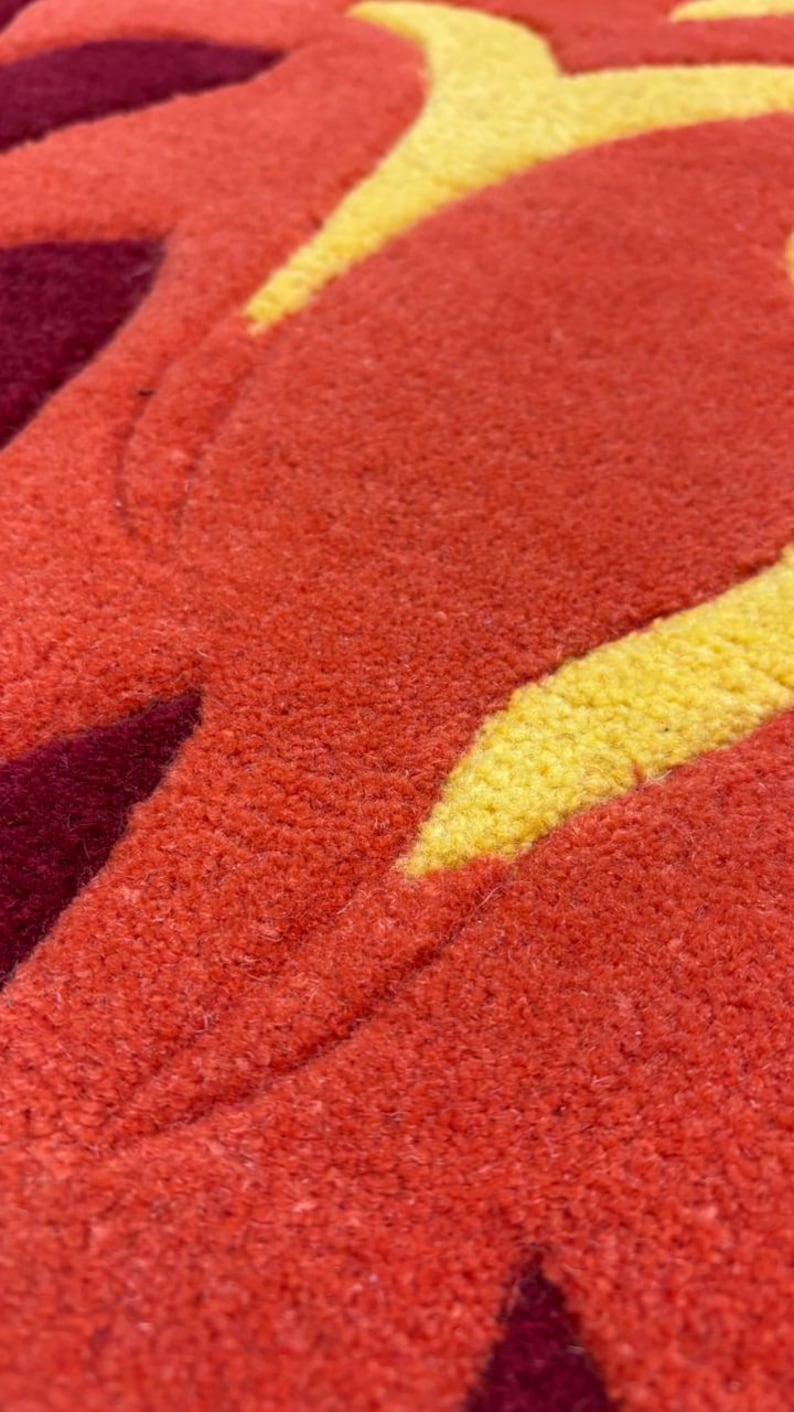 Custom Flame-shaped Tufted Area Rug / Accent Mat Fire-inspired Floor ...