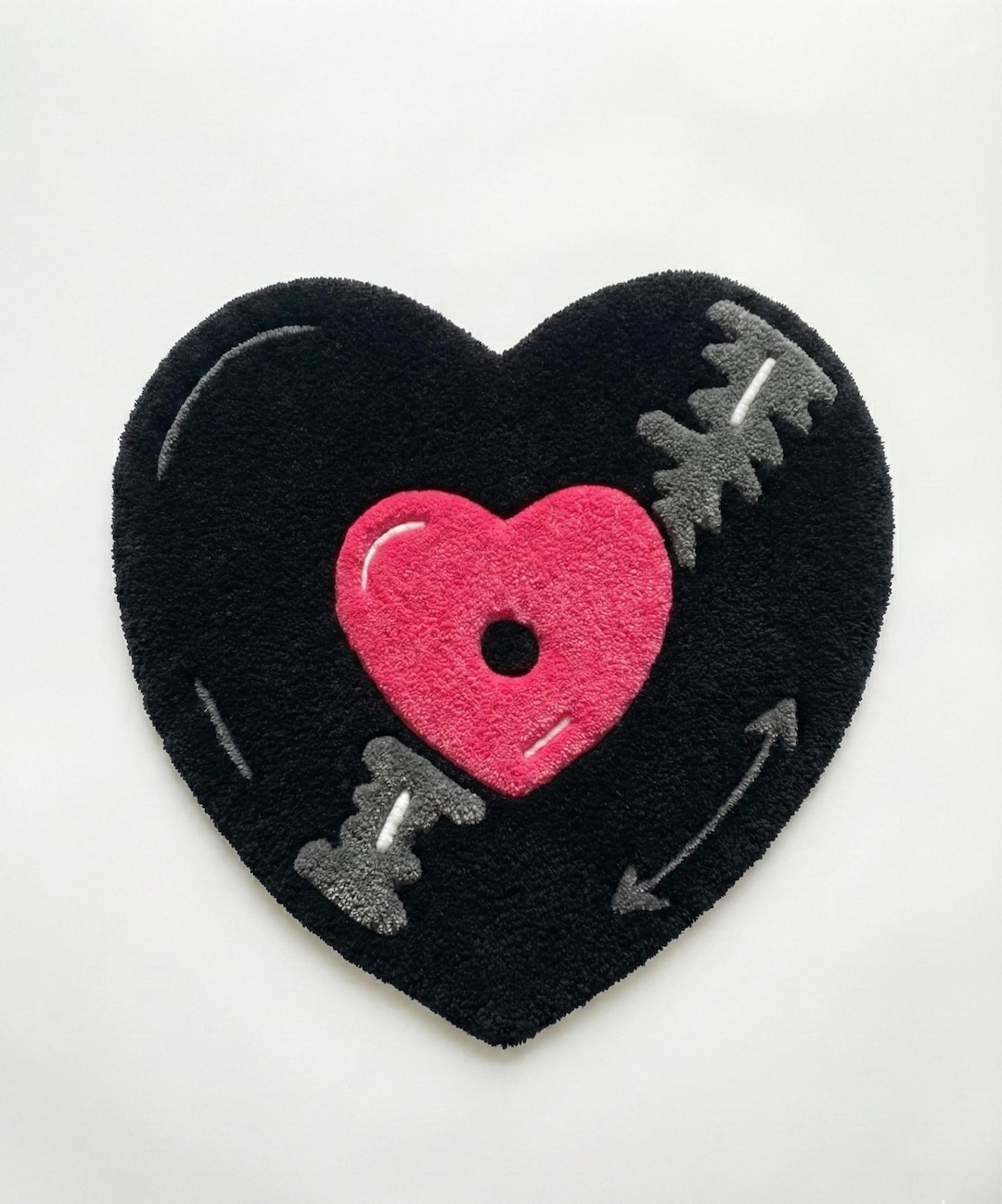 Hand-tufted Heart-shaped Area Rug With Bold Pink and Black Design Rugs ...