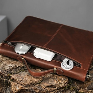 Personalized Leather Portfolios Folder MacBook Folio 13 Inch Zipper Document Holder Custom Engraved Padfolio Professional Gift for Him