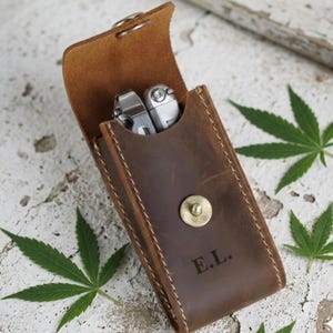 Organizador EDC de cuero genuino: funda de bolsillo hecha a mano para cuchillo, bolígrafo y linterna, funda multiherramientas, billetera minimalista para hombre, regalo de aniversario.