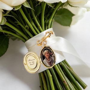 Ciondolo per bouquet da sposa, spilla con ciondolo portafoto personalizzato, spilla da bavero personalizzata con foto per lo sposo, ricordo di nozze, ciondolo portafoto per boutonnière