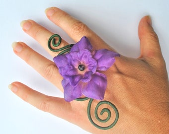 Purple artificial silk flower wire work ring vine finger wrap costume accessory