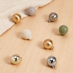 Luxury Round Ball Cabinet Knobs, Gold Single Hole Drawer Pulls