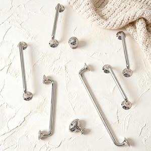 Tiradores modernos para armarios, herrajes de armario en plata titanio para cocina y dormitorio.