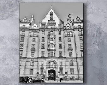 Dakota Apartment Building / NYC Landmarks UWS New York City / Architecture Photography