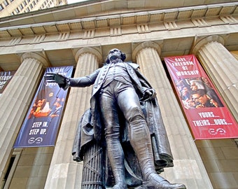 PHOTO / George Washington Statue / Financial District FIDI  /  New York City Photo