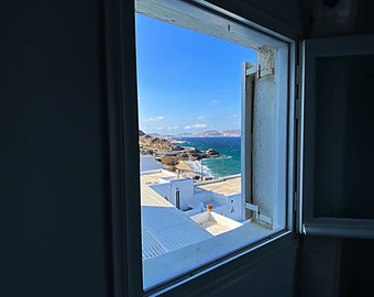 PHOTO / Mykonos window - Photograph