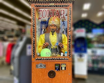 Zoltar Speaks / Novelty Amusement / Venice Beach boardwalk, Los Angeles California / Unusual photography