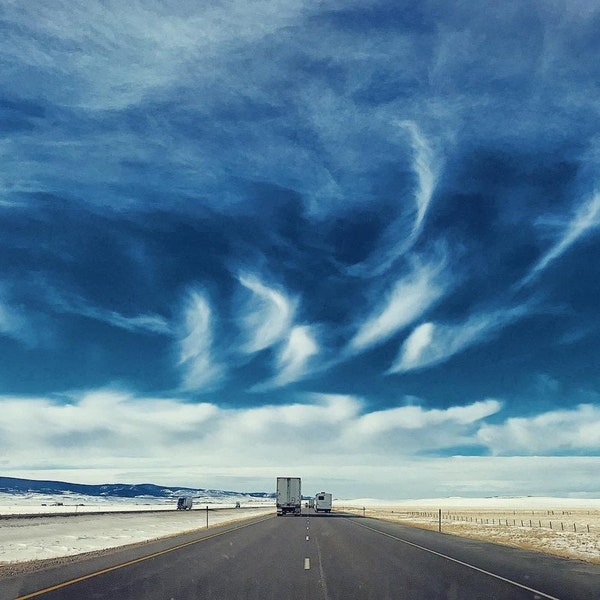 Out West / Straße für immer / Himmel für immer / Big Sky Country / Montana-Fotografie