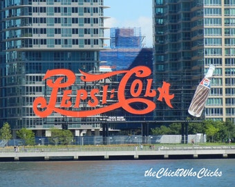 PHOTO / PEPSI sign in Long Island City - Photograph