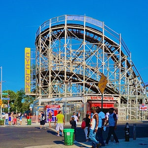 Le cyclone !! / Coney Island, NY / Photographie de la ville de New York
