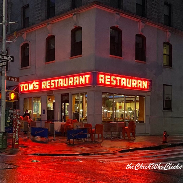 PHOTO / Tom's Diner / Seinfeld Restaurant / Manhattan UWS / NYC Photo Print
