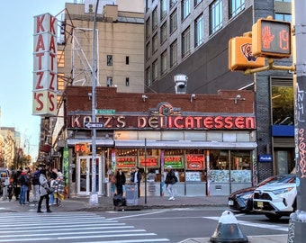 PHOTO / KATZ's Deli / Lower East Side Sandwich, Deli Shop / Iconic Restaurants Manhattan / NYC photo