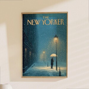The New Yorker Poster - Snowy Winter Street Scene with Umbrella and Street Lamps Wall Art 画像 1