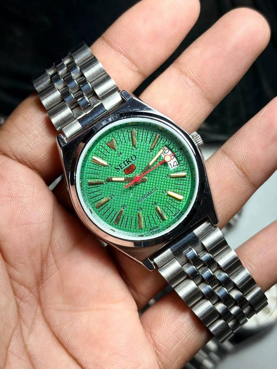 Refurbished Vintage Seiko 5 Automatic Watch: Green Dial, Japan Men's Wristwatch
