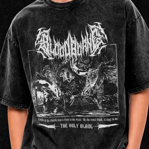 T-shirt surdimensionné délavé à l'acide inspiré de Soulsborne, t-shirt graphique en métal, chemise délavée vintage Dark Fantasy.
