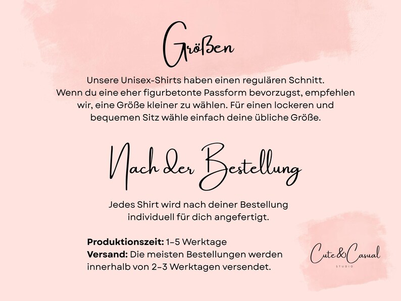 Pode incluir: Um gr&aacute;fico informativo rosa claro com texto em preto. O texto inclui os cabe&ccedil;alhos 'Gr&ouml;&szlig;en' e 'Nach der Bestellung', seguidos de texto em alem&atilde;o explicando os tamanhos das camisetas unissex, tempo de produ&ccedil;&atilde;o e envio.