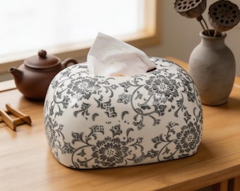 Caja de pañuelos de porcelana azul y blanca / Decoración floral estilo chinoiserie pintada a mano, personalizable.