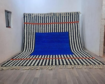 Handwoven Moroccan Wool Rug: Abstract Berber Design, Blue & White